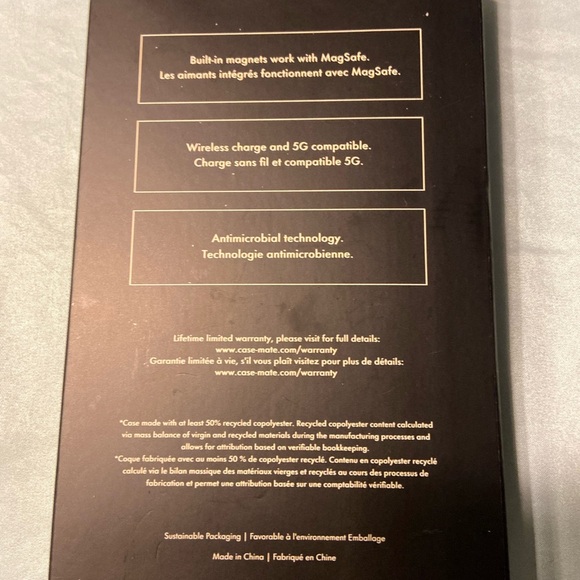 Kate Spade iPhone 15 Pro - Picture 7 of 9